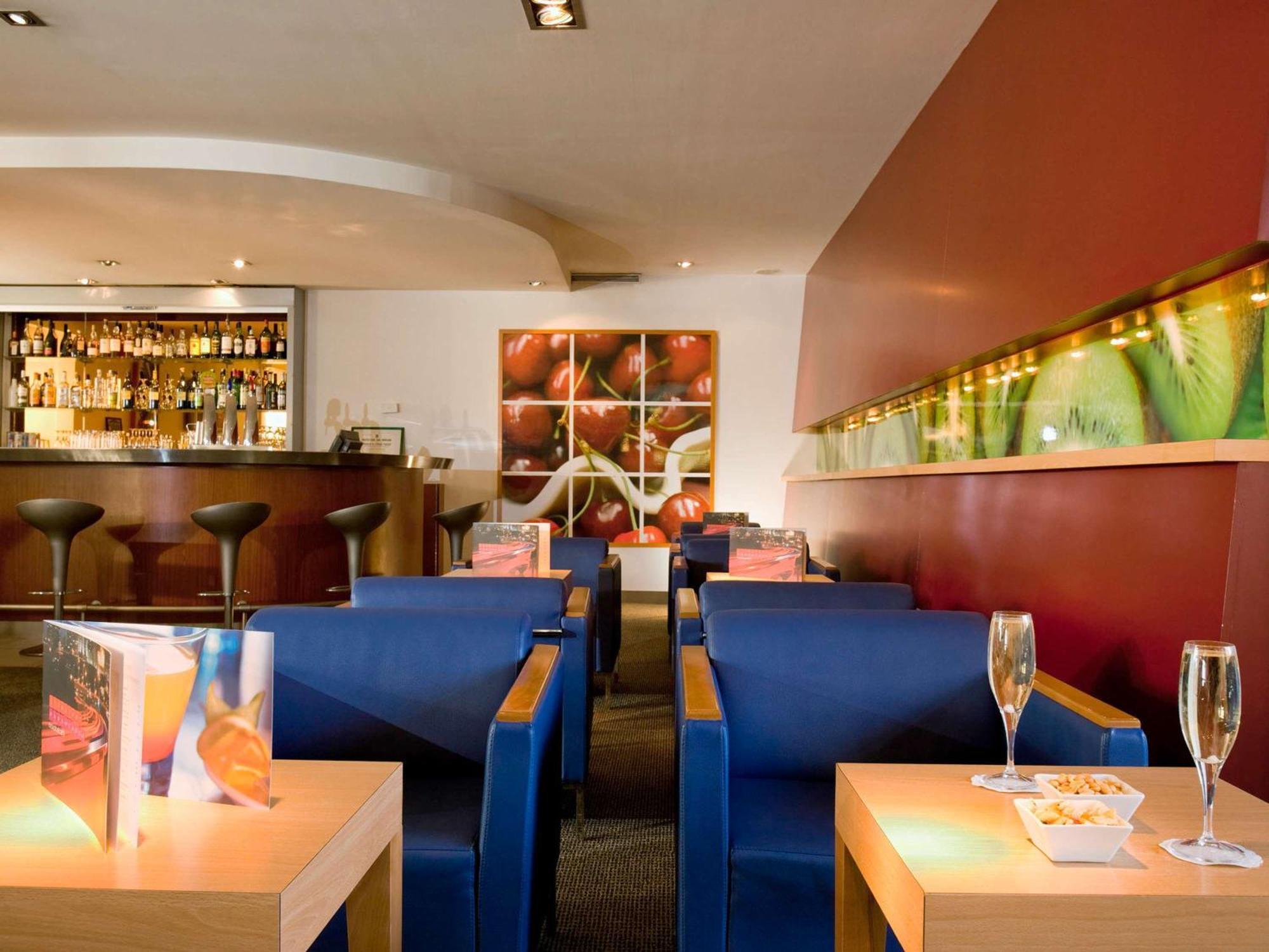 Novotel Grenoble Nord Voreppe Esterno foto