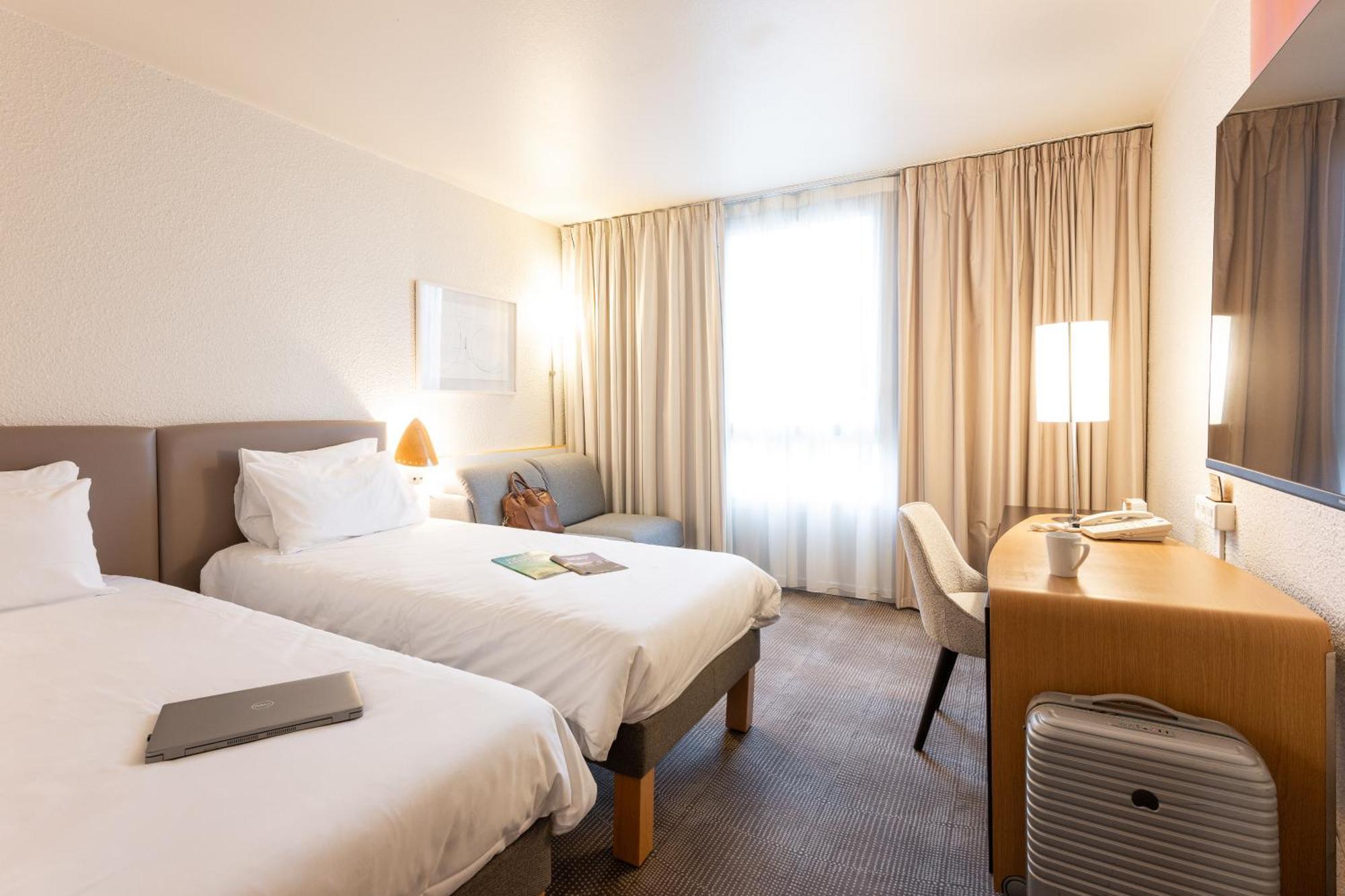 Novotel Grenoble Nord Voreppe Esterno foto