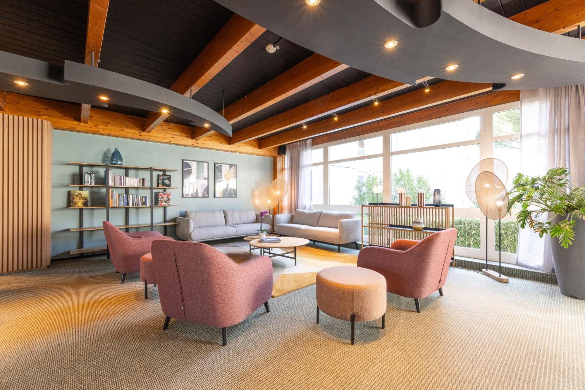 Novotel Grenoble Nord Voreppe Esterno foto