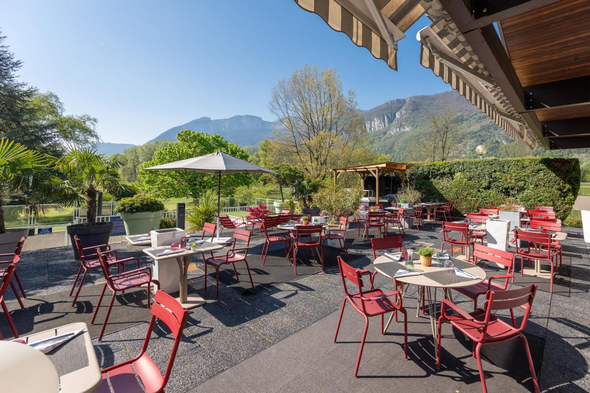 Novotel Grenoble Nord Voreppe Esterno foto