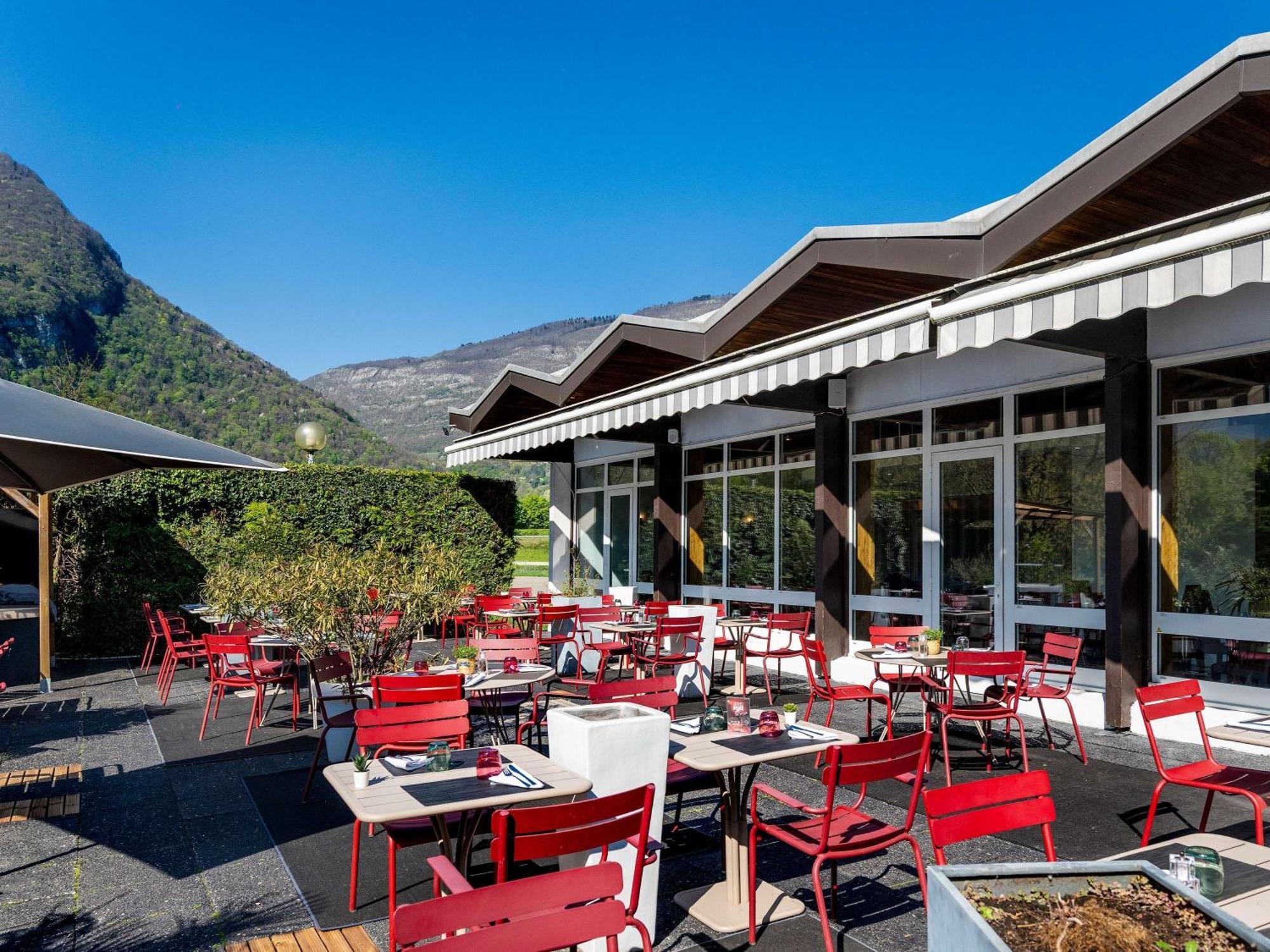 Novotel Grenoble Nord Voreppe Esterno foto