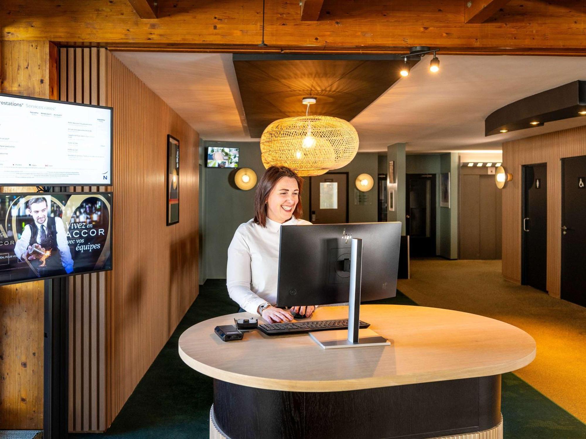 Novotel Grenoble Nord Voreppe Esterno foto