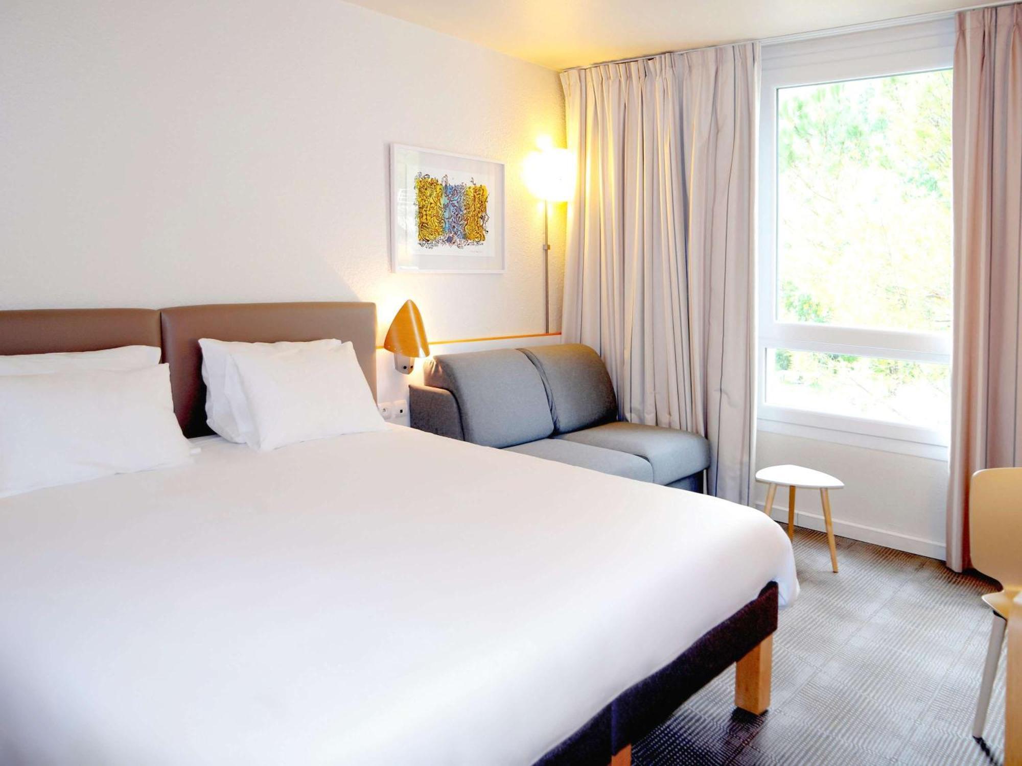 Novotel Grenoble Nord Voreppe Esterno foto